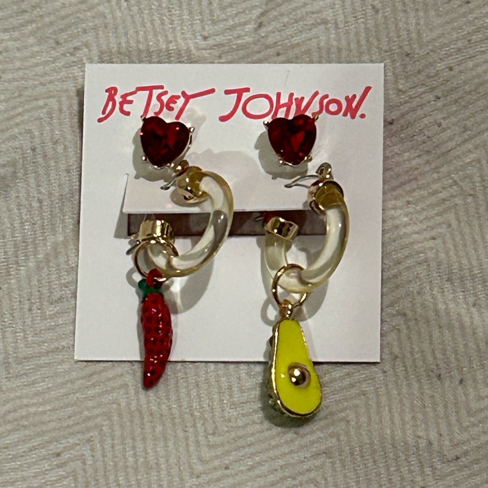 Betsey Johnson Mismatched Avocado & Chili Pepper Charm Huggie Earrings - Picture 2 of 4
